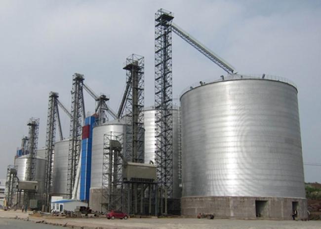 昌江大型钢板库构造参数及水泥储存质量